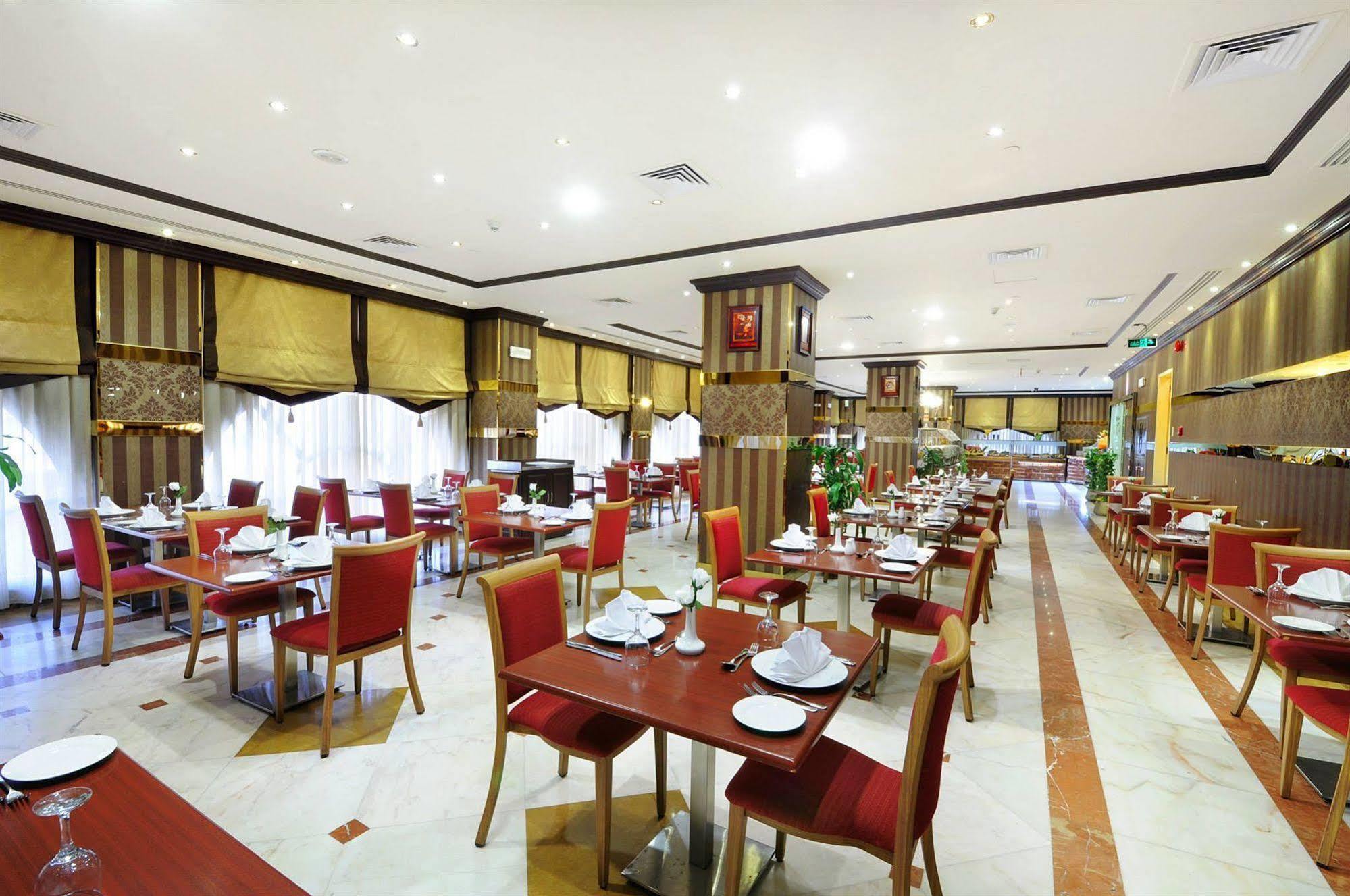 Hotel Zowar International
