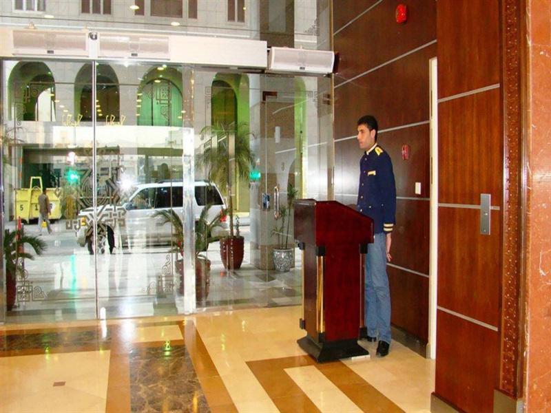 زوار انترناشيونال 4*