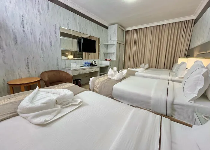 Zowar International Hotel