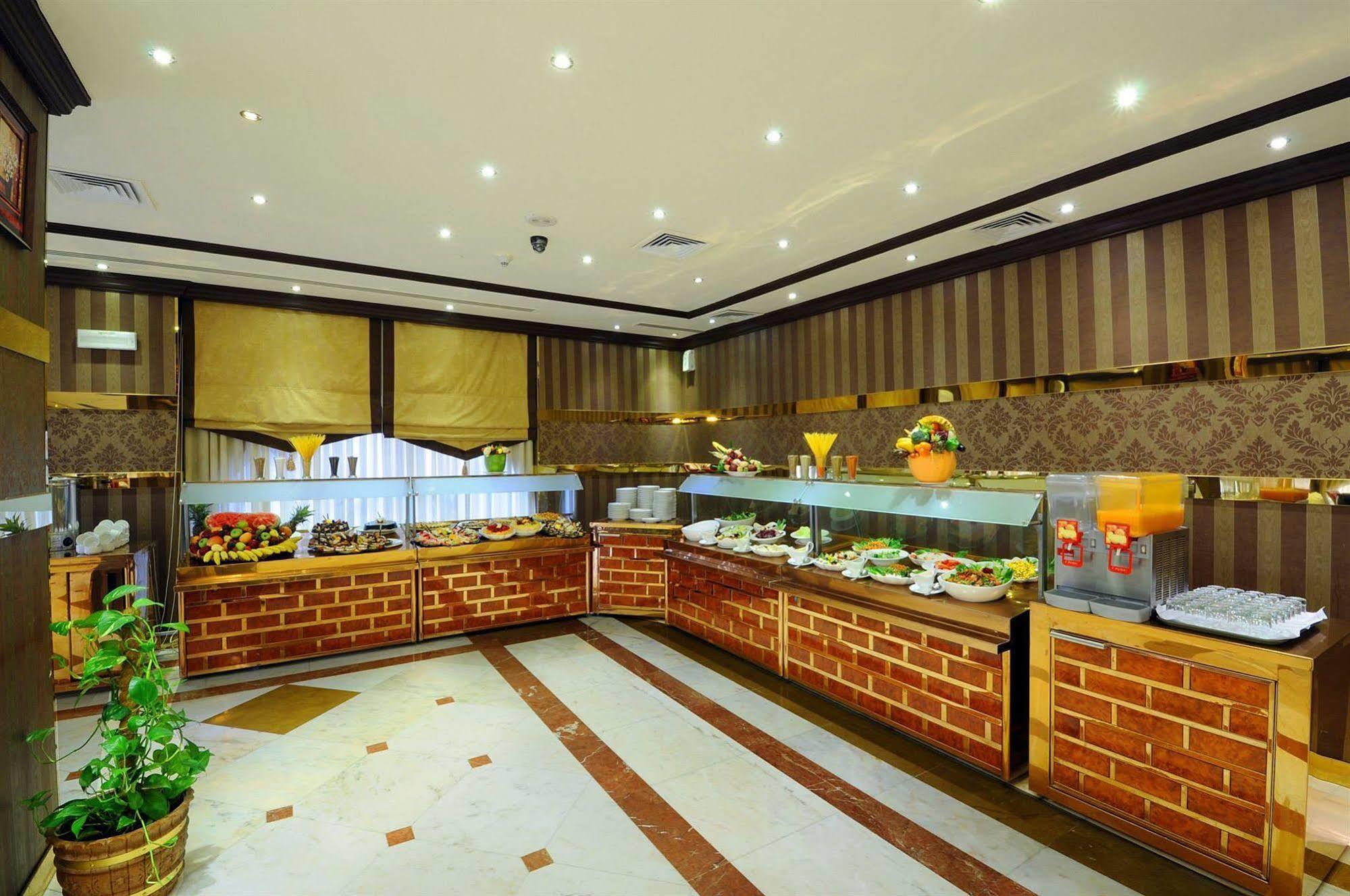 Hotel Zowar International